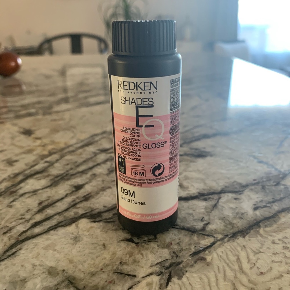Redken Shades EQ 09M Sand Dunes